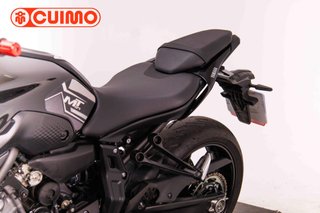 YAMAHA MT 07