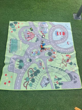 Alfombra infantil de juegos