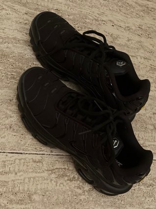 Nike TN Air Max Plus Negras
