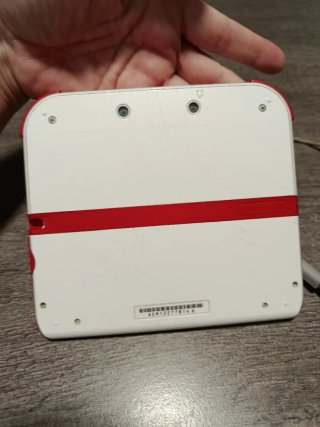 Nintendo 2DS Blanca + Cargador