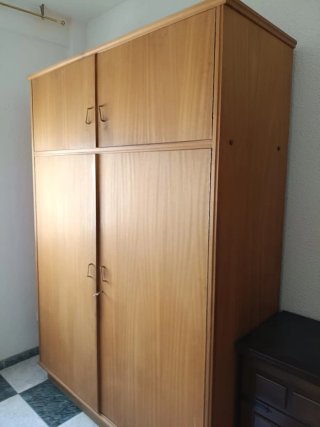 Juego de 2 sillas de madera y terciopelo