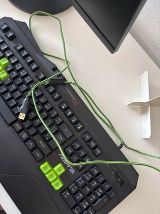Teclado Gaming KEEP OUT Negro/Verde Sin Usar