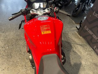 QJ SRK 800 RR 2026 Roja Nueva 6 años de garantía