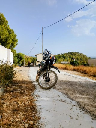 Yamaha Enduro DT80 con papeles