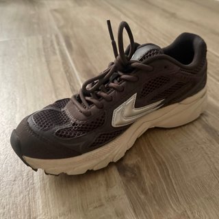 Zapatillas Bershka Marrones y Plateadas