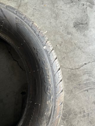 Neumáticos 215/60/17