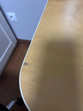 Escritorio Bekant Madera y Metal