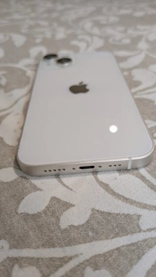 iPhone 14 Apple