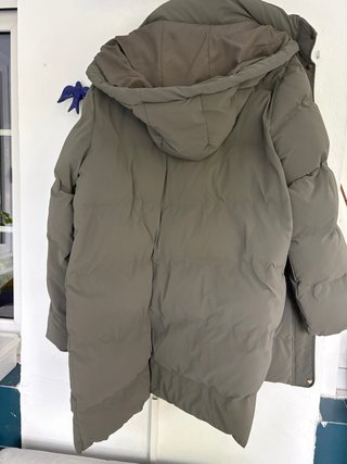 Plumas impermeable Zara caqui XXL
