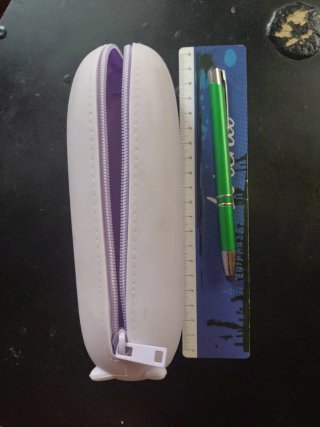 Estuche morado/violeta de gato
