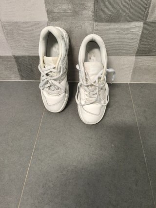 Zapatillas New Balance Blancas Talla 38.5