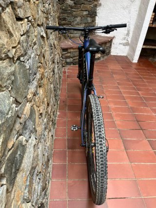 Canyon Lux CF 7 2022 - Como Nueva