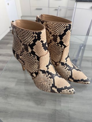 Botines Guess Animal Print Tacón