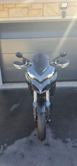 Ducati Multistrada 1200S Negra/Gris