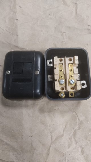 Interruptor Doble Superficie Antiguo Negro