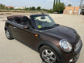 MINI Cooper  D Cabrio 2010
