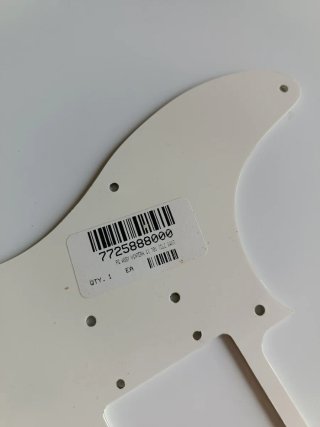 Golpeador bajo Fender Telecaster '70s  Vintera II
