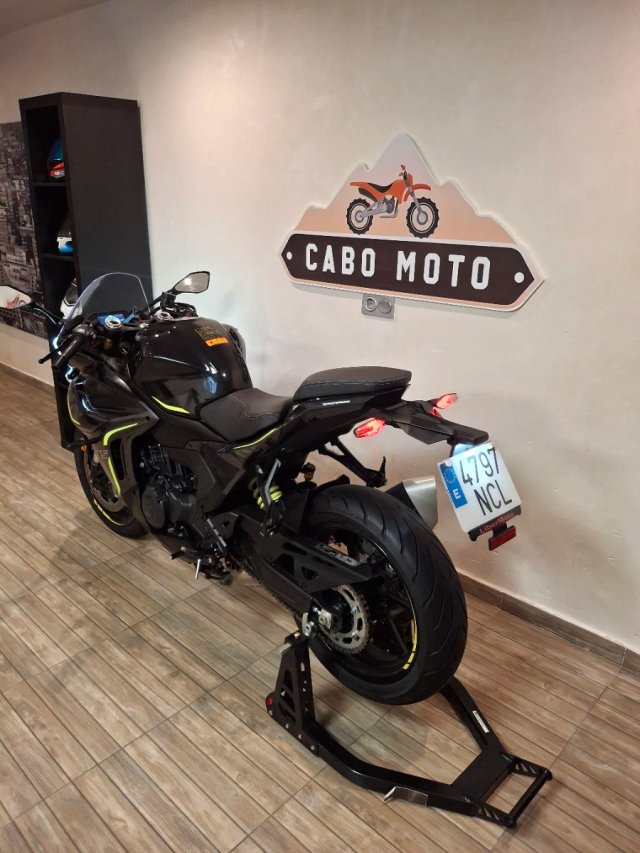 Moto benelli 550 Tornado