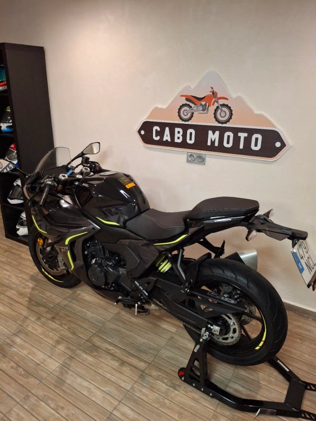 Moto benelli 550 Tornado