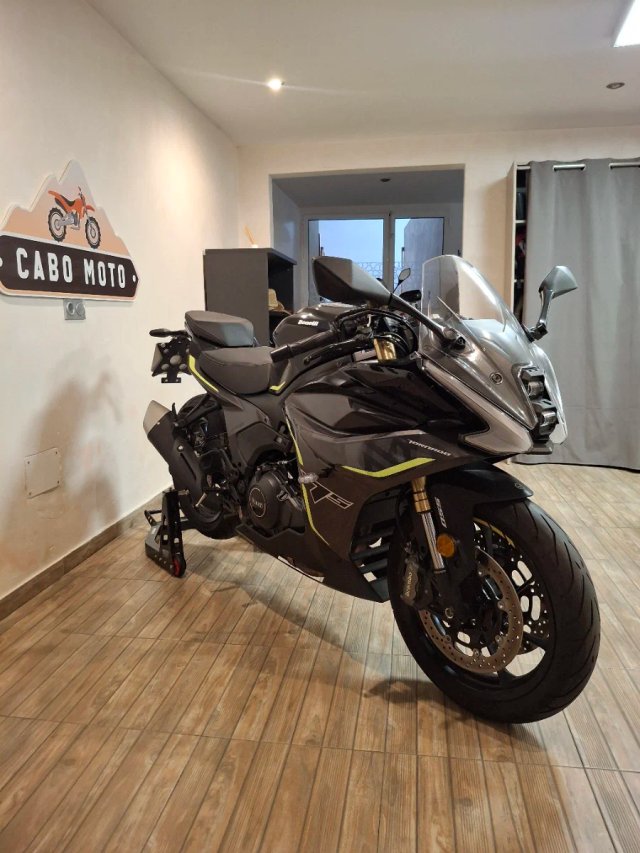 Moto benelli 550 Tornado