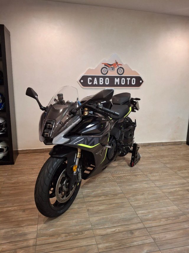 Moto benelli 550 Tornado