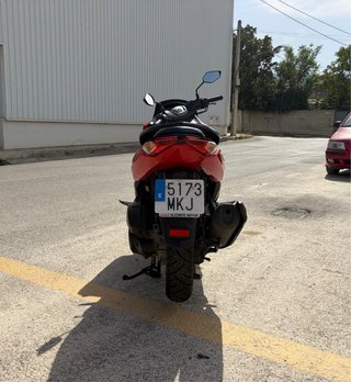 Yamaha NMAX 125 · 2023 · 14.000 km