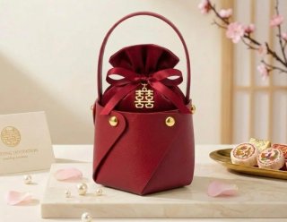 Bomboniera borsetta  rossa con ciondolo kit 10pz.
