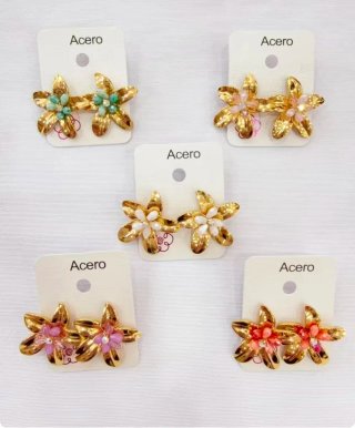 Pendientes Flor Acero Dorados con Piedras Verdes