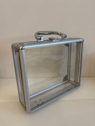 Caja Maquillaje Transparente con Asa