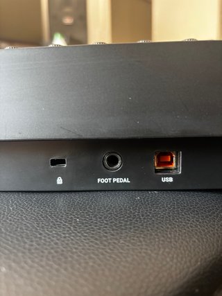 Teclado MIDI Komplete Kontrol A49