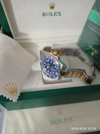 Reloj Rolex Submariner Azul y Dorado