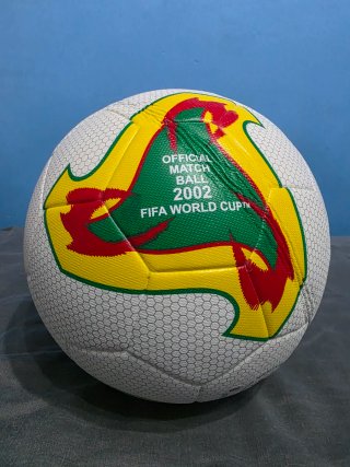 Balón Adidas Fevernova 2002
