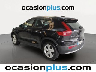 Volvo XC40 B4 G Momentum Pro AWD Auto 145 kW (197 CV)