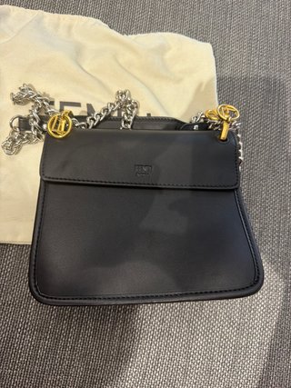 Bolso Fendi Negro y Plateado