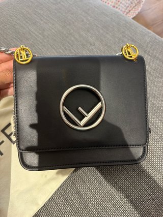 Bolso Fendi Negro y Plateado