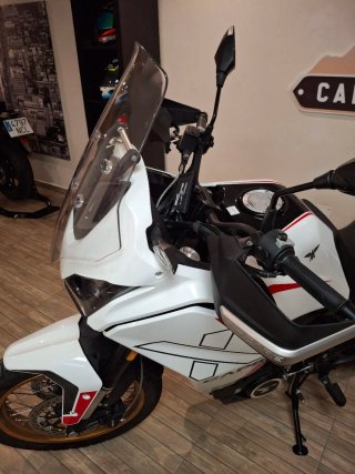MOTO MORINI X-Cape 700