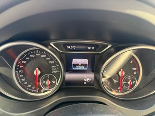 Mercedes-Benz Clase CLA 200D AMG LINE 2016