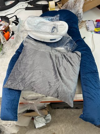 Almohada postoperatoria ojo azul/gris