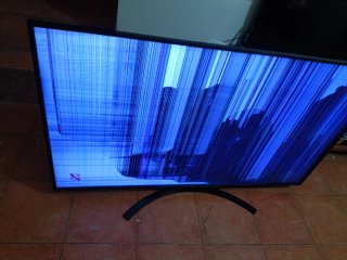 TV LG 65 65UM7450PLA pantalla rota