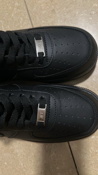 Nike Air Force 1 Talla 42 Negras
