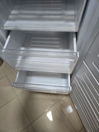 Congelador vertical blanco