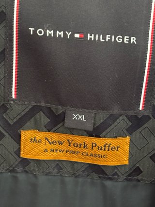 Cazadora Tommy Hilfiger acolchada  color granate
