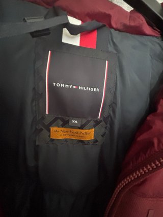 Cazadora Tommy Hilfiger acolchada  color granate