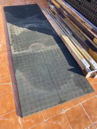 Suelo de caucho granulado 1mx1m