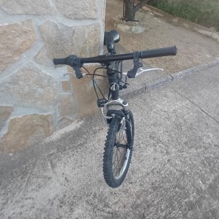 Bicicleta AVIGO negra