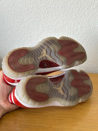 Air Jordan 11 Retro Rojo Blanco Talla 43