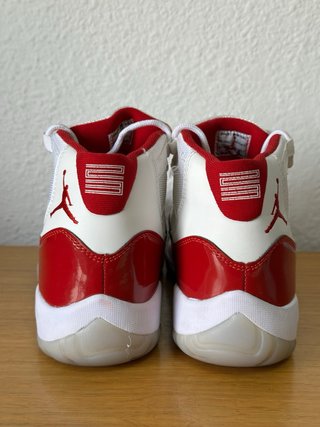 Air Jordan 11 Retro Rojo Blanco Talla 43