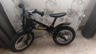 Bici sin pedales negra