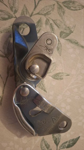 Petzl Grigri II asegurador escalada