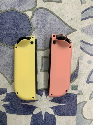 Coppia di Joy-Con Nintendo Switch Rosa e Giallo Nuovi